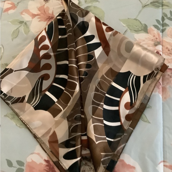 Fall silk scarf earth tones fall colors square nice gift idea brown beig… - Picture 10 of 11